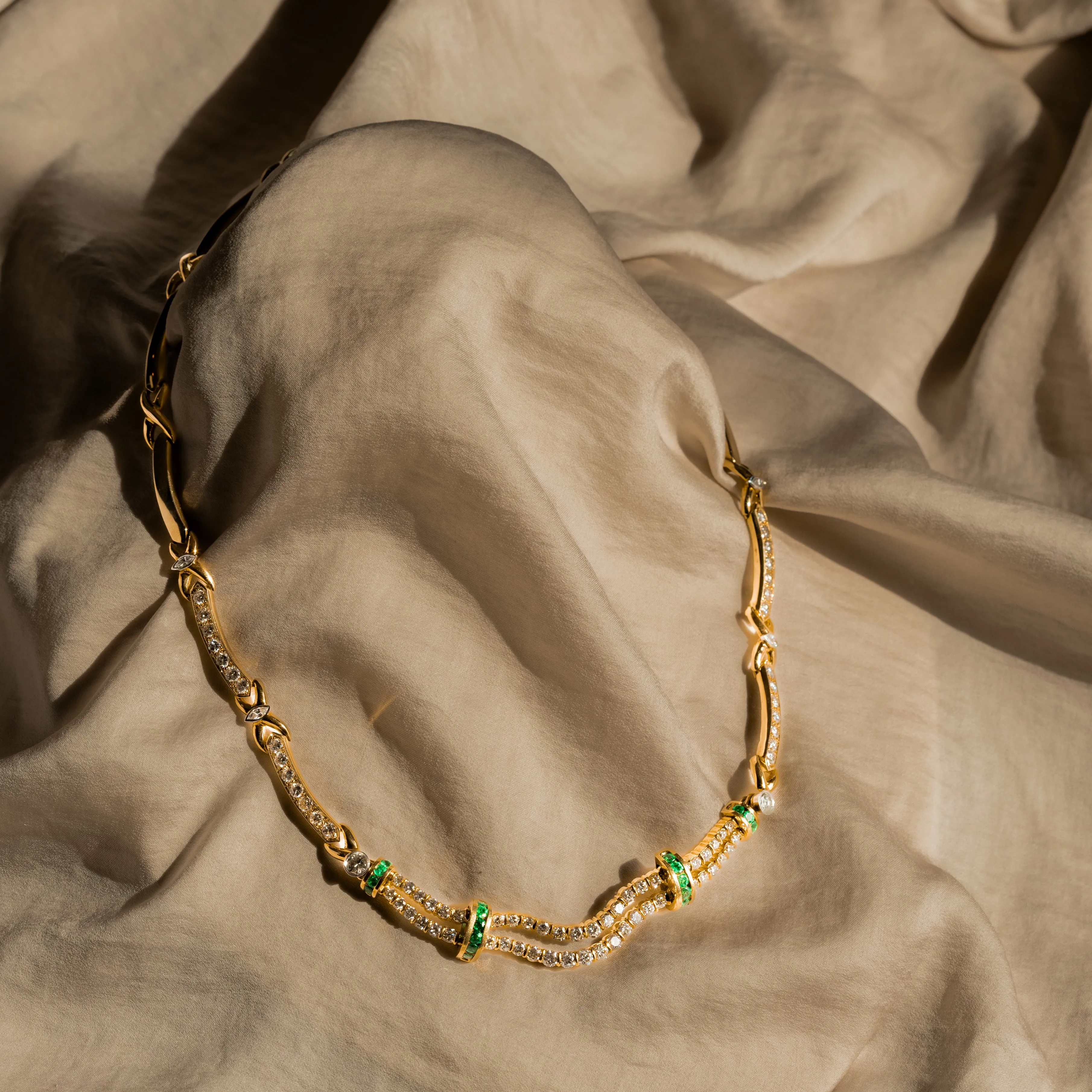 18K Yellow Gold Diamond Emerald Necklace