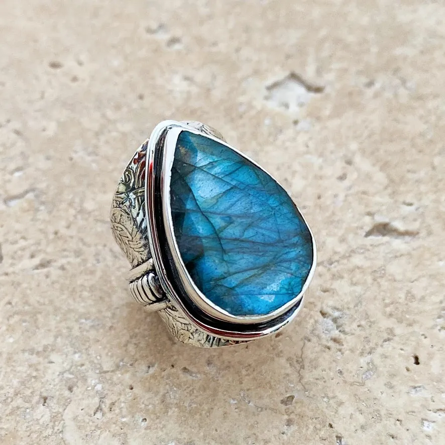 Labradorite Teardrop Gemstone Ring - Kumari