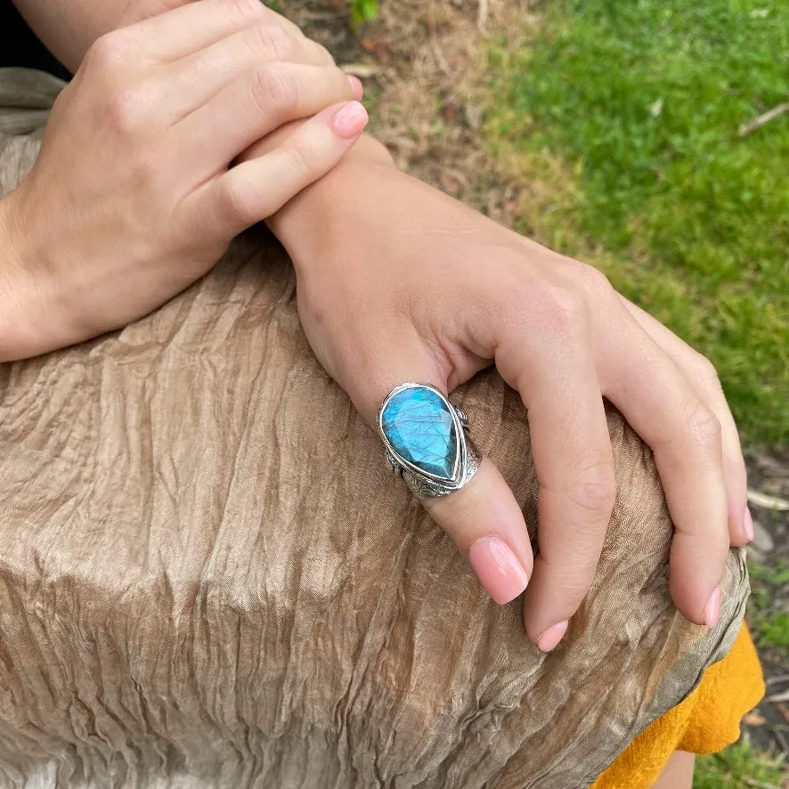 Labradorite Teardrop Gemstone Ring - Kumari