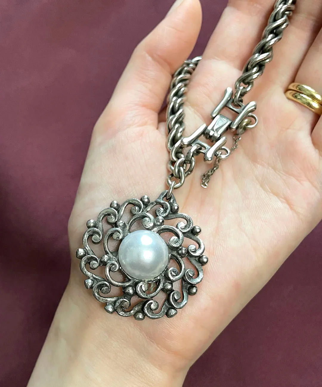 【USA輸入】ヴィンテージ BARCLAY フローラル パール チャーム ブレスレット/Vintage BARCLAY Floral Pearl Charm Bracelet