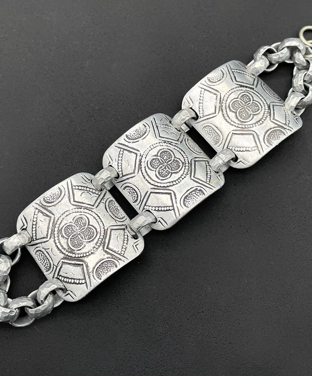 【USA輸入】ヴィンテージ アルマイト フローラル ブレスレット/Vintage Eloxal Aluminum Floral Bracelet