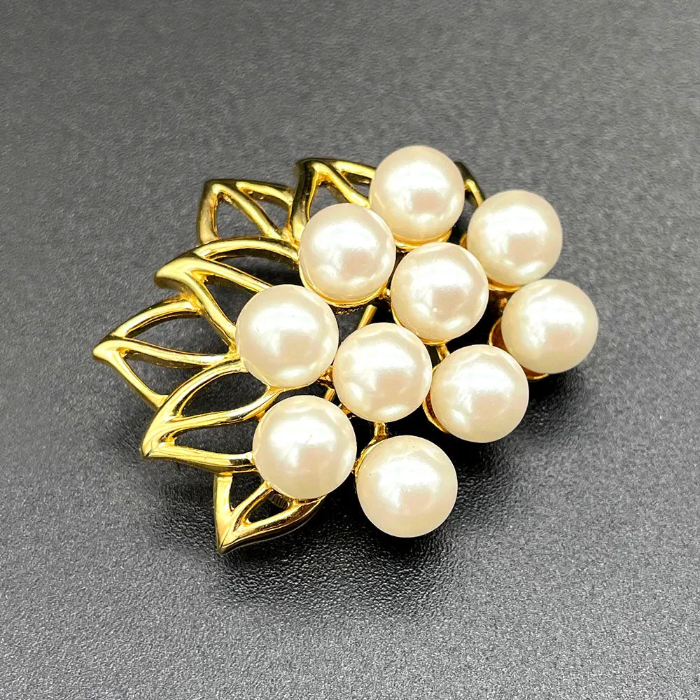 【カナダ輸入】 ヴィンテージ NAPIER パール フローラル ブローチ/Vintage NAPIER Pearl Floral Brooch