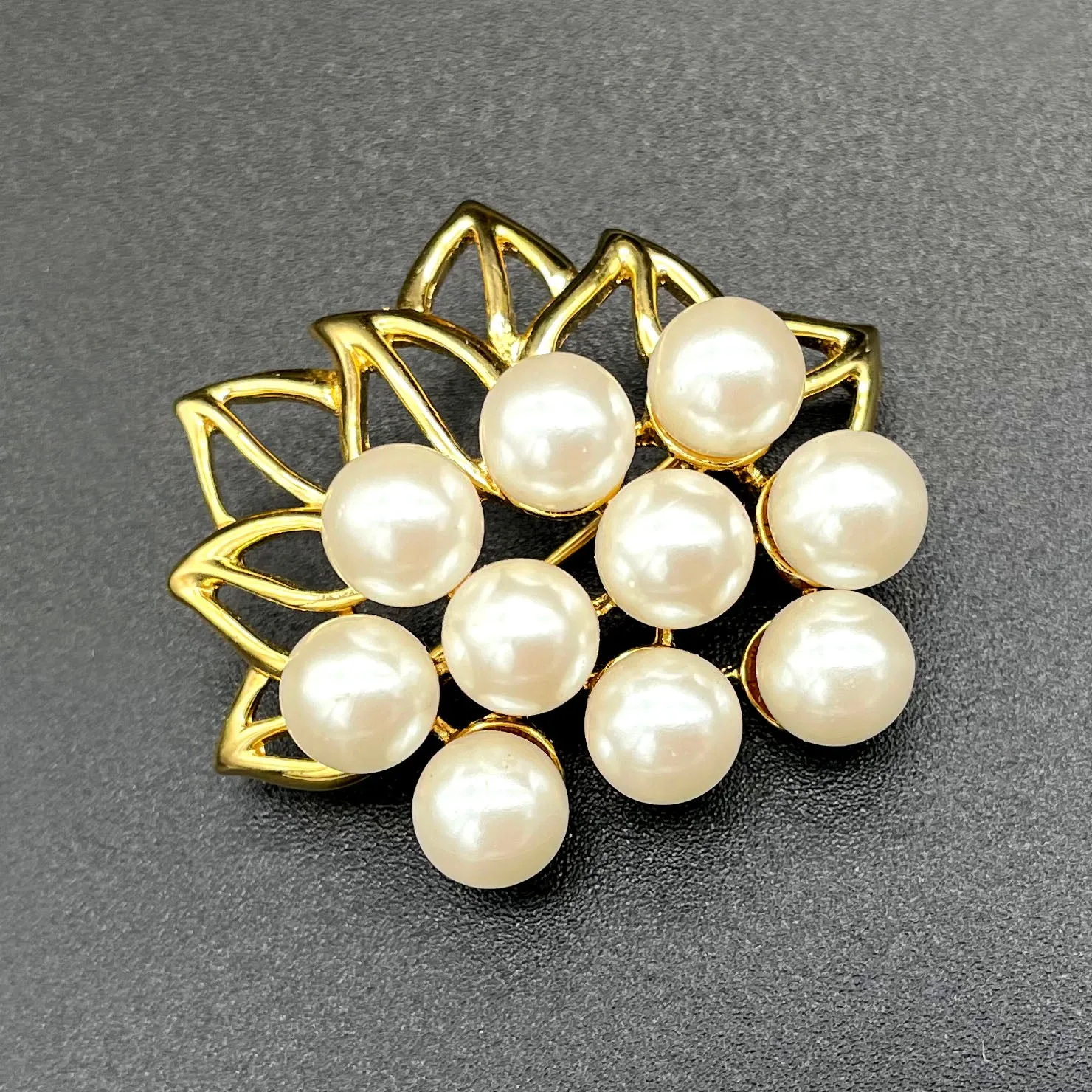 【カナダ輸入】 ヴィンテージ NAPIER パール フローラル ブローチ/Vintage NAPIER Pearl Floral Brooch